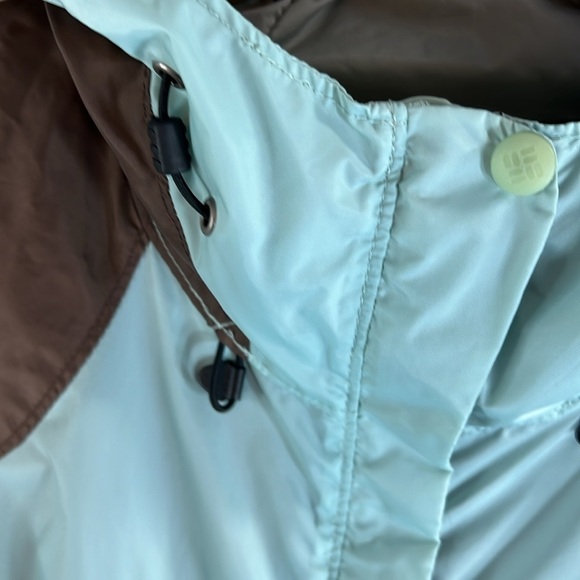 Columbia Packable Rain Jacket Size XL - Picture 5 of 12